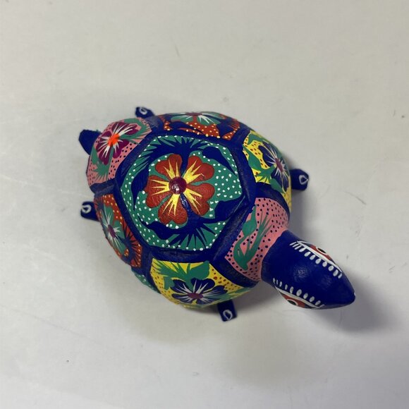 Mexican Wood Carved Multicolored Hand Painted Folk Art Oaxaca Turtle Figurine - Picture 2 of 6